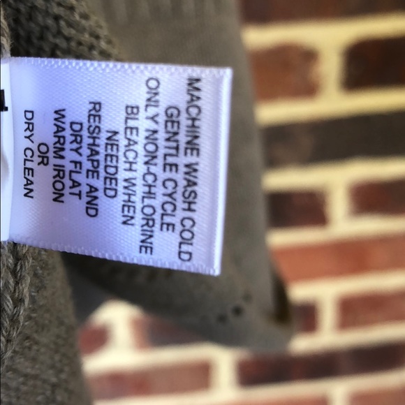 Banana Republic Taupe Cotton Vest -Mint Condition. - Picture 5 of 5